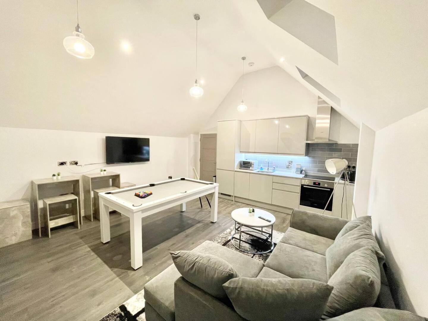D & D Luxury Apartments Stanmore  Exterior photo