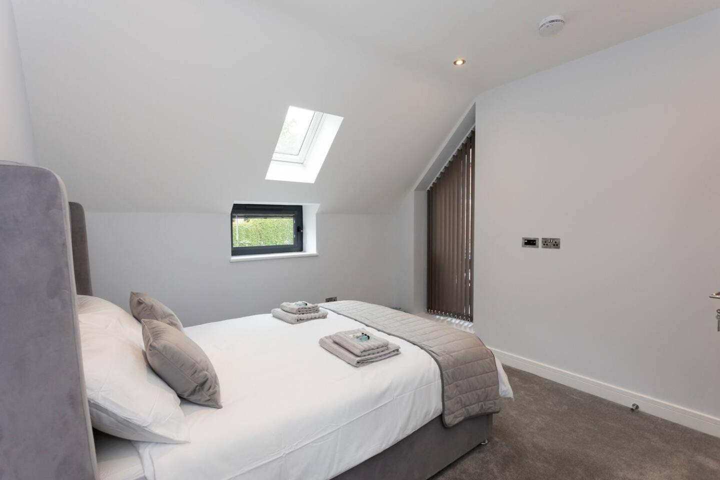 D & D Luxury Apartments Stanmore  Exterior photo