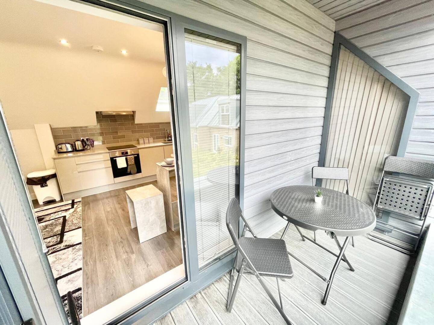 D & D Luxury Apartments Stanmore  Exterior photo