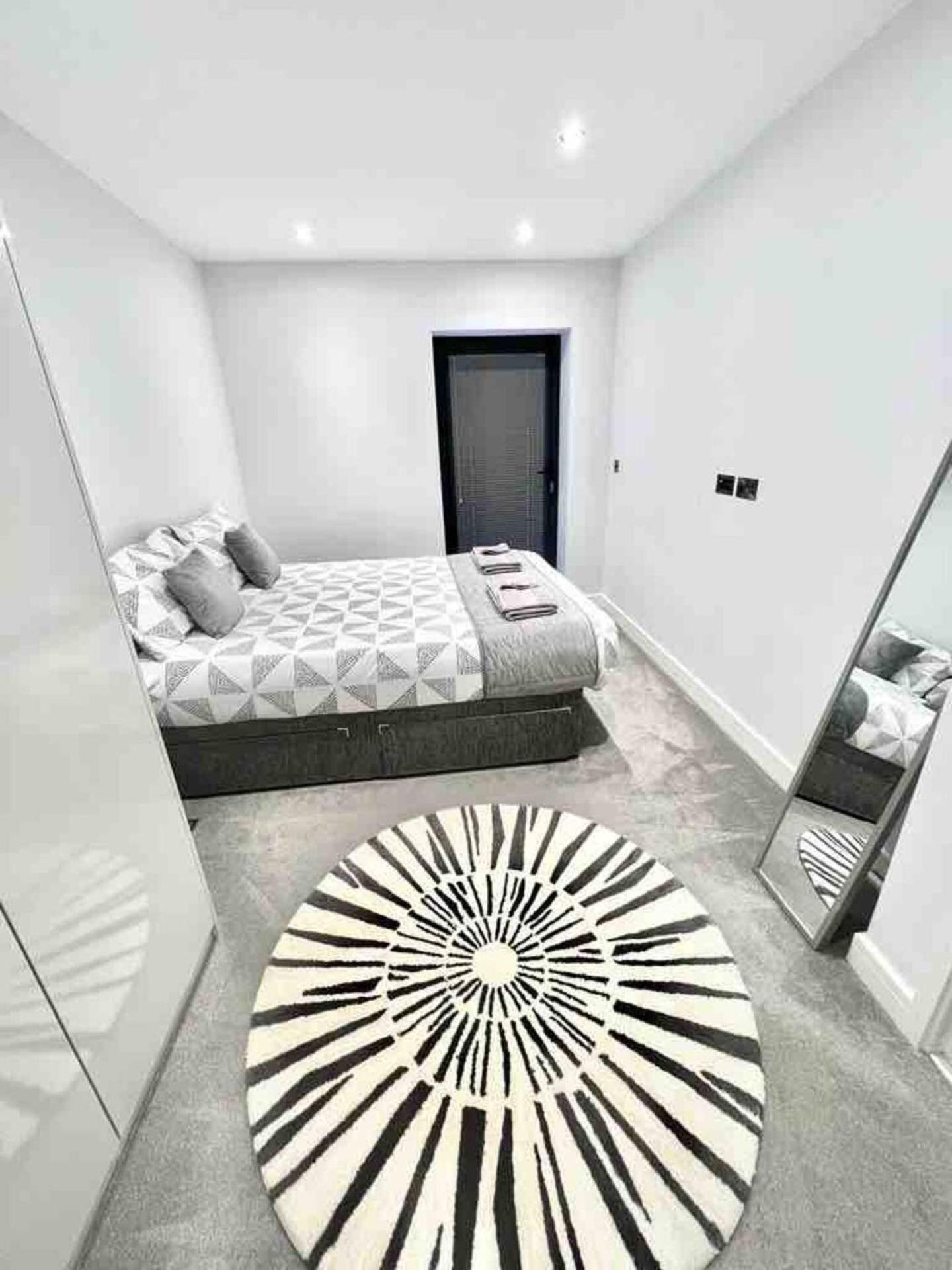 D & D Luxury Apartments Stanmore  Exterior photo